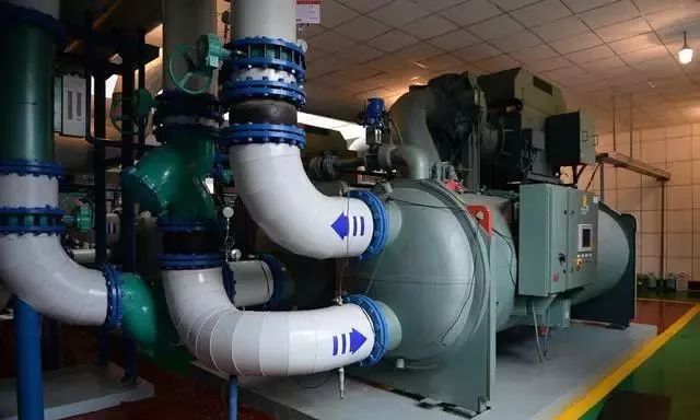 地源熱泵與空氣源熱泵、水源熱泵，哪個更好？優(yōu)缺點分析